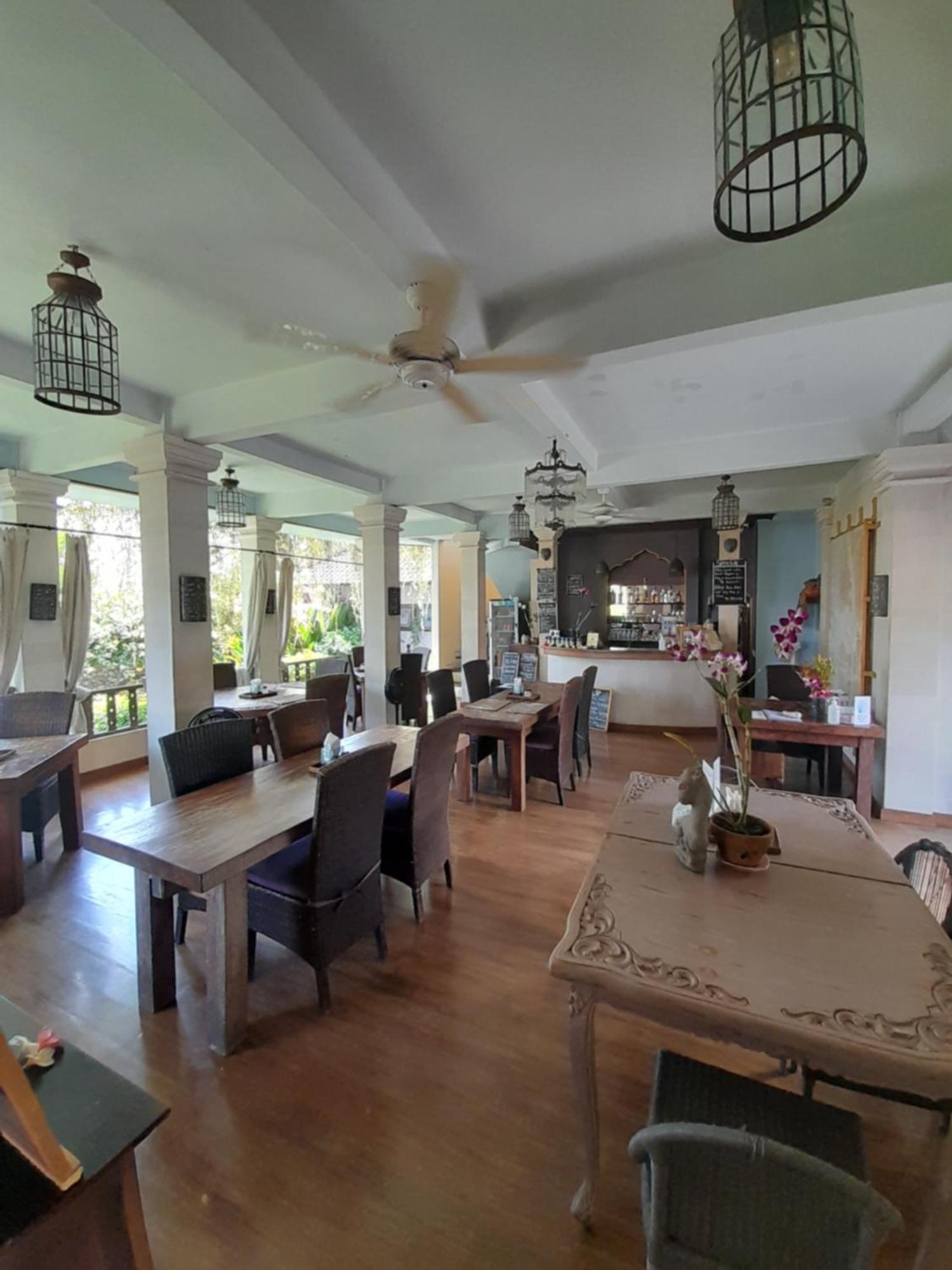 Life In Amed Beach Hotel ภายนอก รูปภาพ